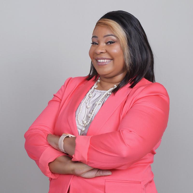 Close Up Radio Spotlights Camele Barrett of Edge Consulting Group episode artwork