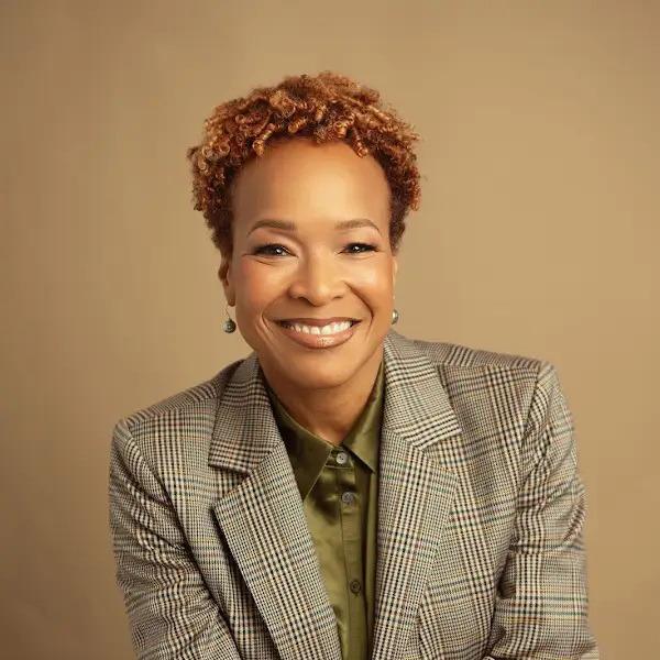 Close Up Radio Spotlights Pediatric Anesthesiologist Dr. Jewel Montgomery-Smay episode artwork