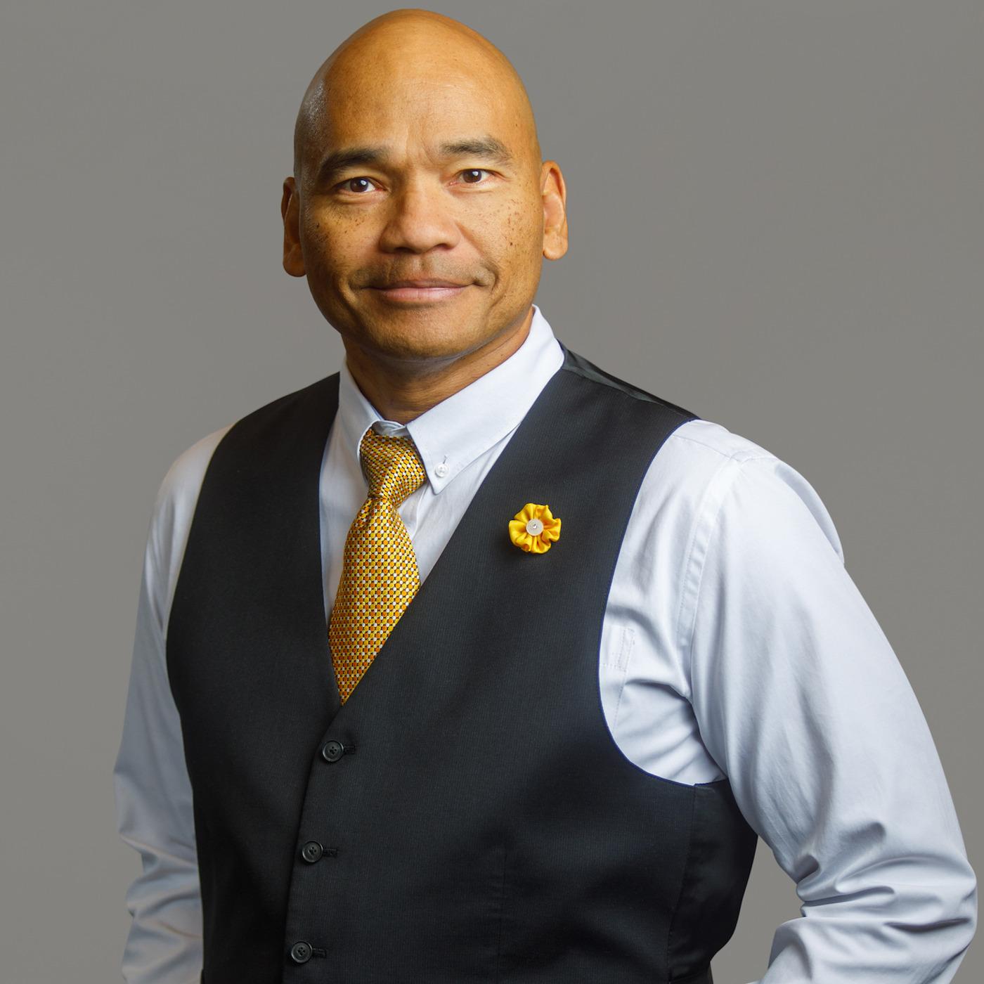 Close Up Radio Spotlights Nguyen “Tom” Griggs of NTG Leadership episode artwork