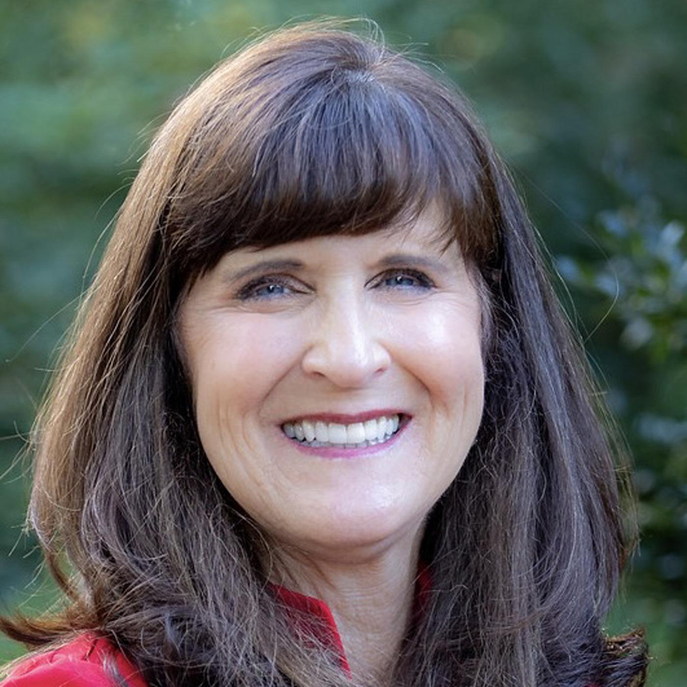 Close Up Radio Spotlights Executive Coach Holly Ward of Shore Coaching episode artwork