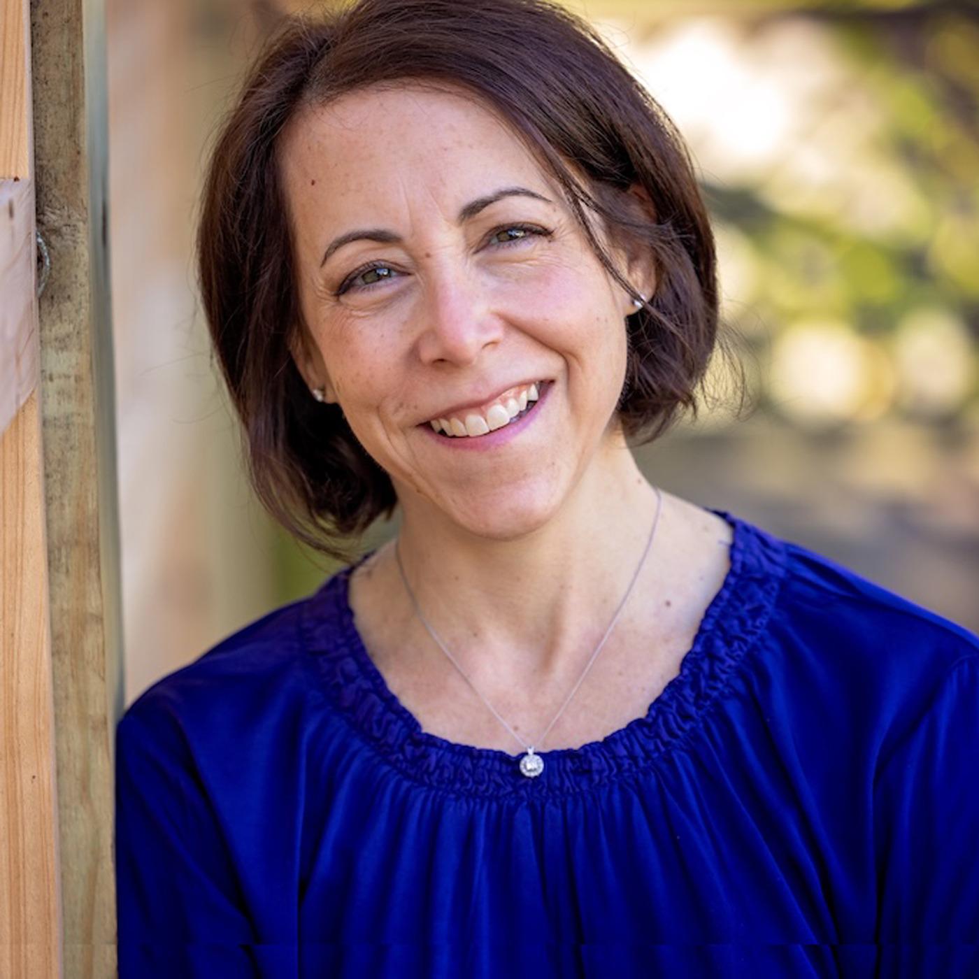 Close Up Radio Spotlights Lisa Gurdin of LSGurdin Consulting LLC episode artwork