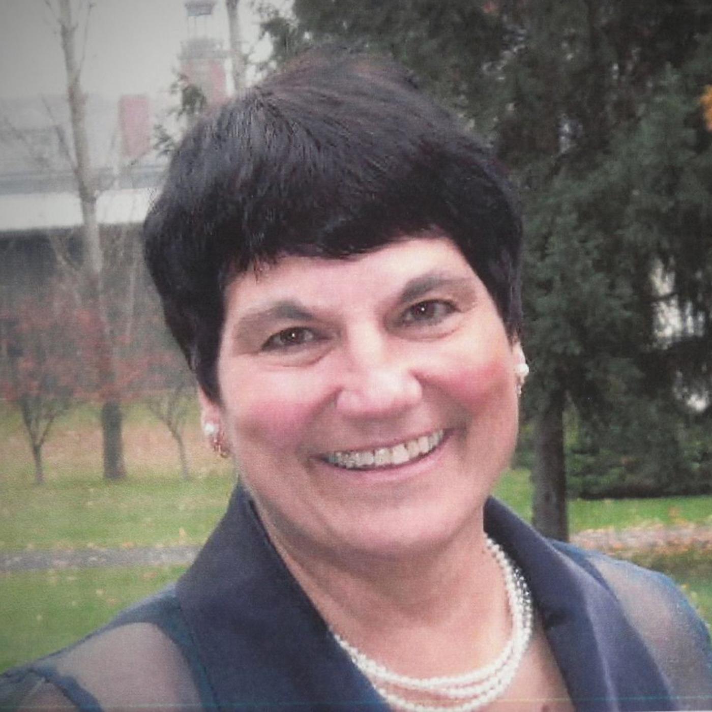 Close Up Radio Spotlights Spiritual Psychotherapist and Life Coach Dr. Geri Kerr episode artwork