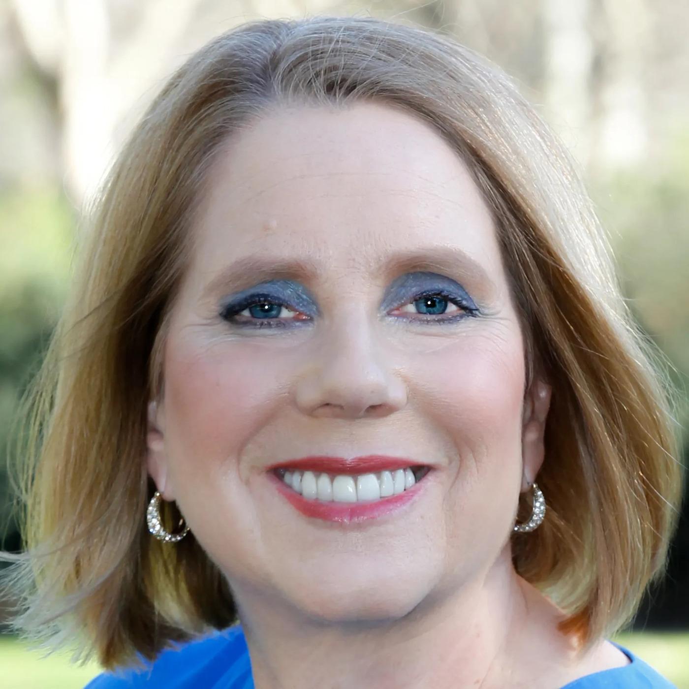 Close Up Radio Spotlights Dr. Anne Deatly of E Quantum Breakthroughs episode artwork
