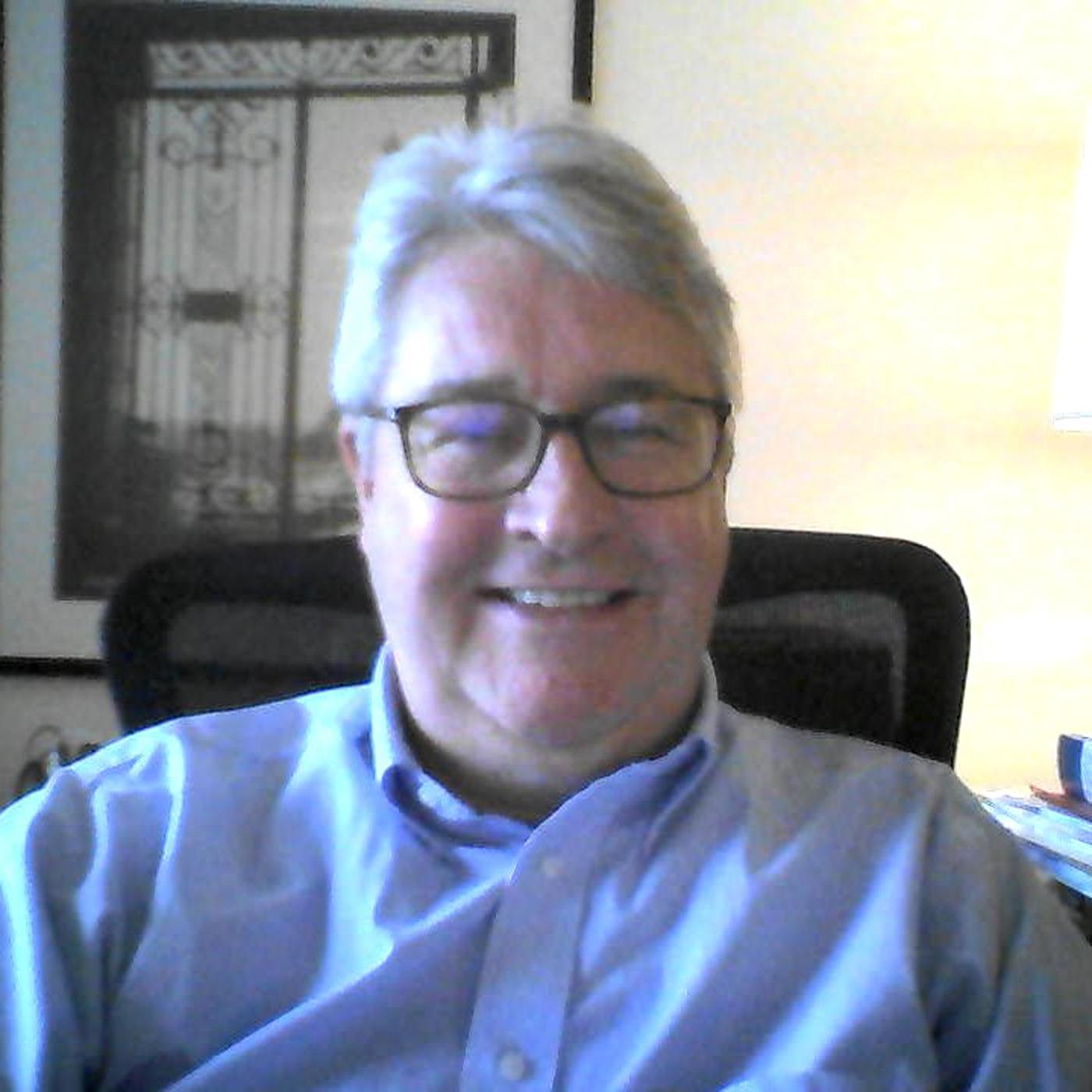Close Up Radio Spotlights Attorney and Author Michael Carter