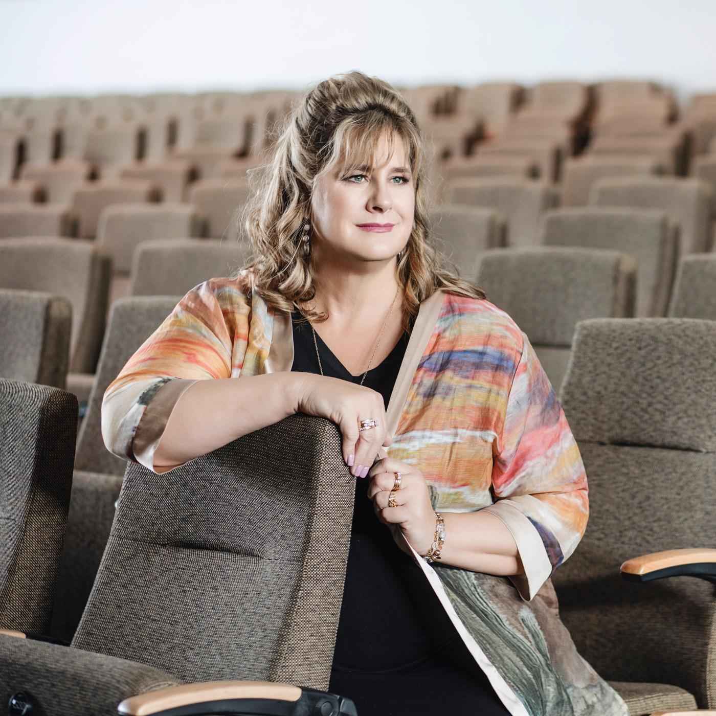 Part 1: Close Up Radio Spotlights Counselor and Coach Jodi Bryant of Life Change Resources