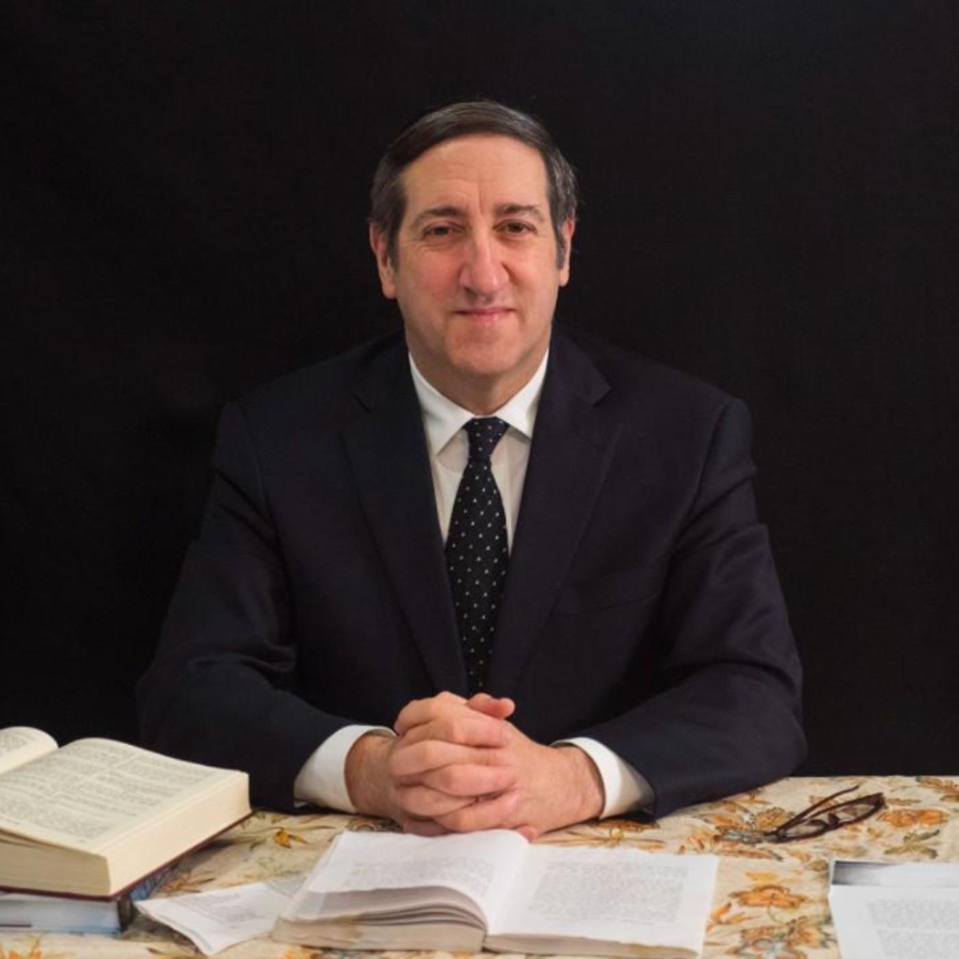 Close Up Radio Spotlights Executive Coach and Author Rabbi Yisroel Roll of Wisdom Coaching