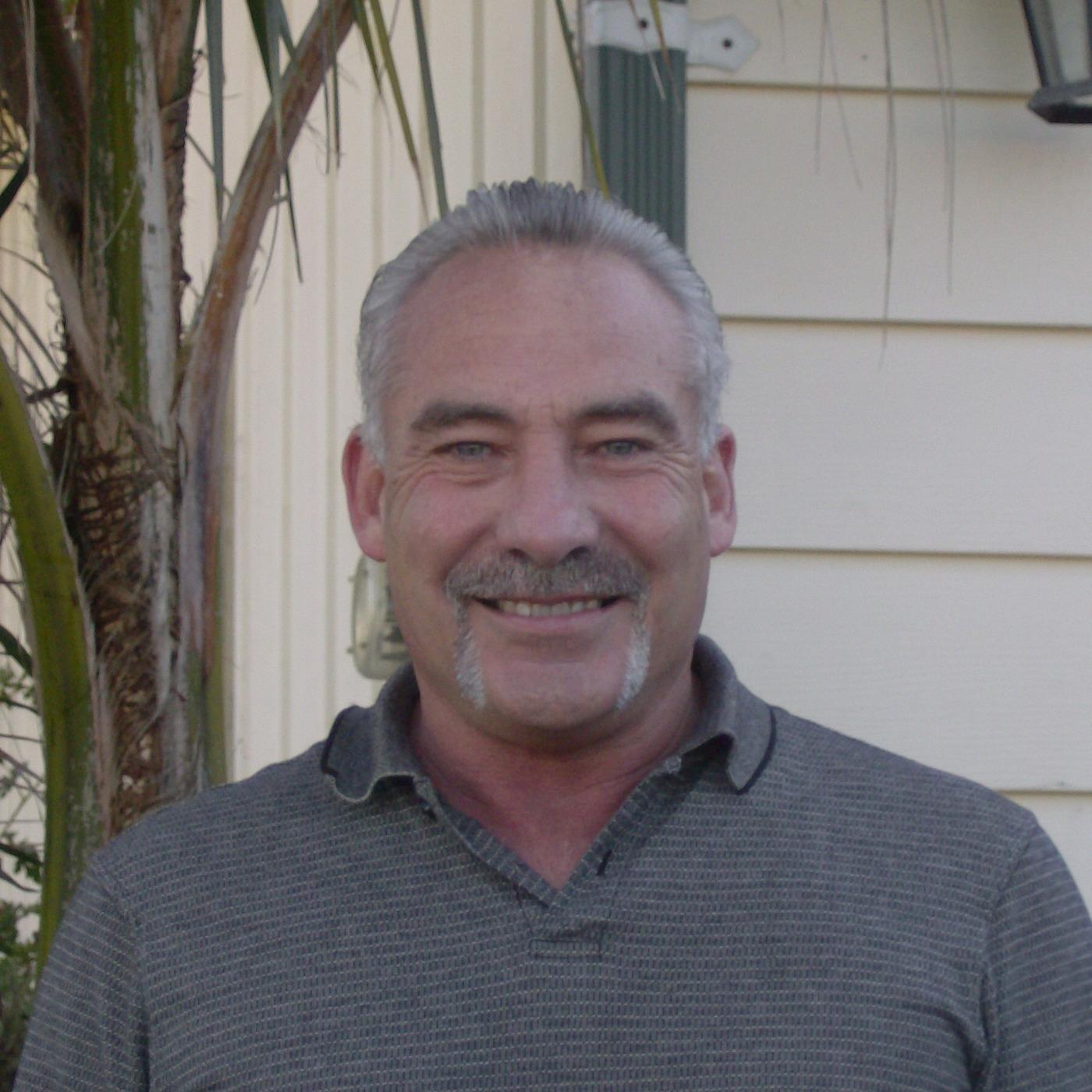 Close Up Radio Spotlights Turf Expert Brad Snavely of STS Turf