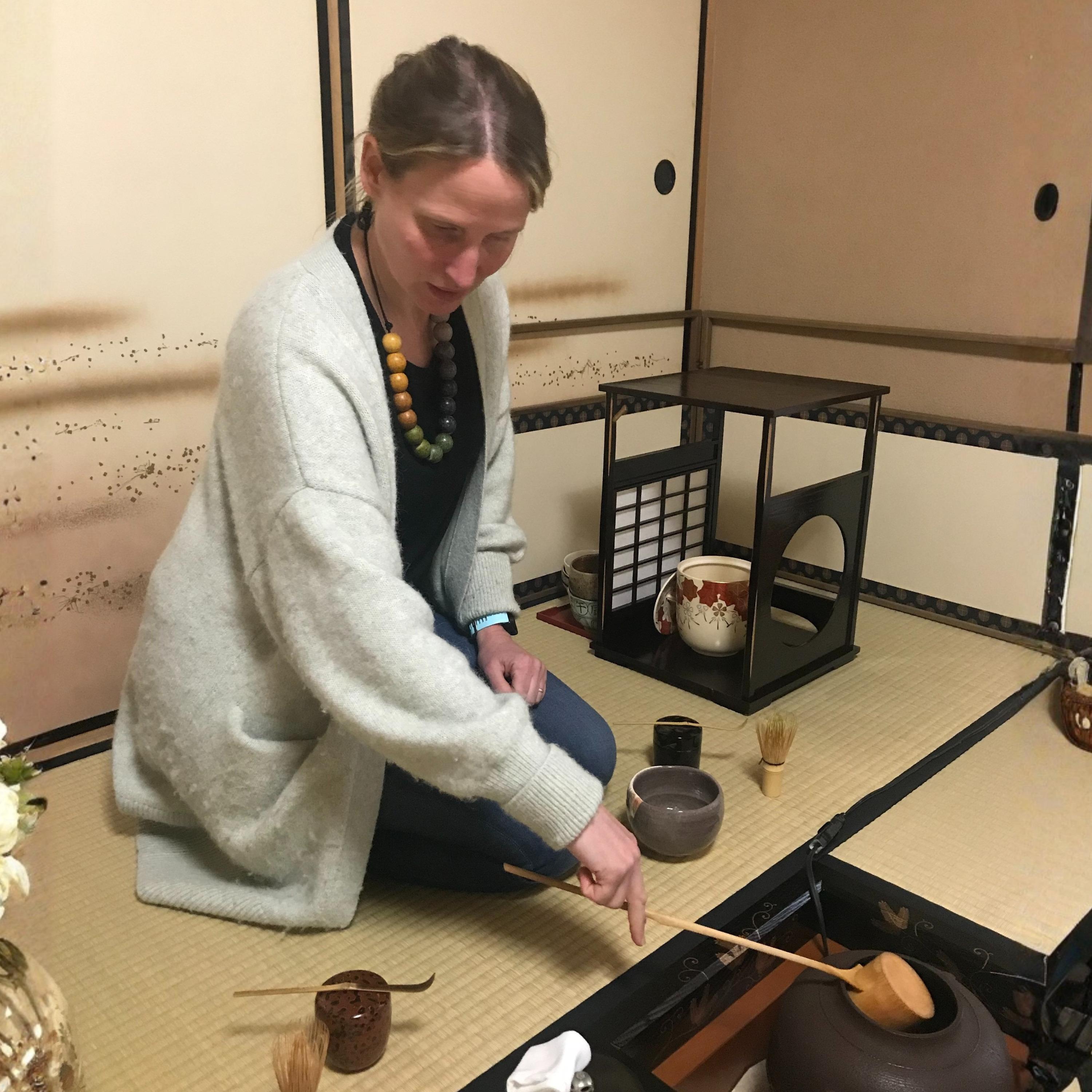 Claire Ross – Travelling Sustainably and Easing the Environmental Impact